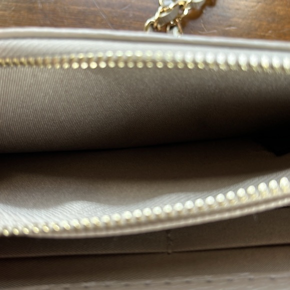 𝅺Bebe Tan Crossbody / Clutch - NWOT - Picture 9 of 10